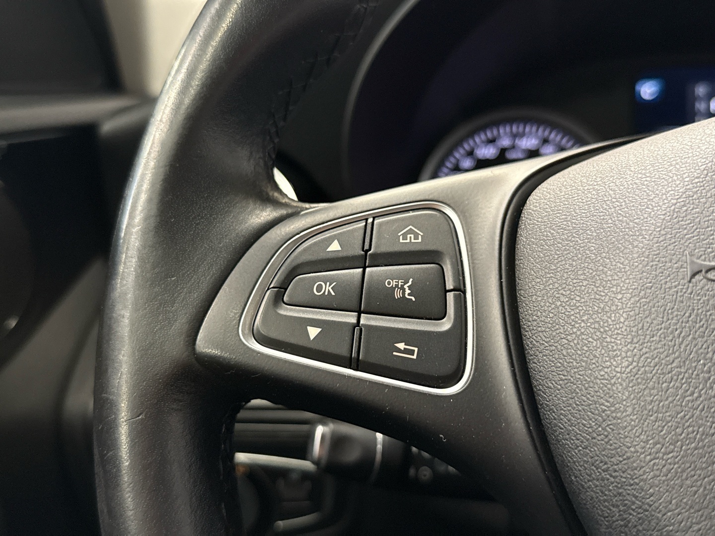 MERCEDES-BENZ C 2016