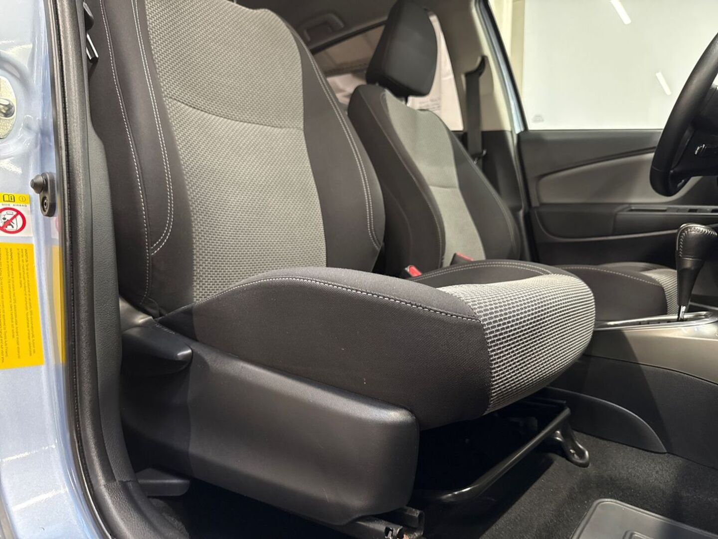 TOYOTA Yaris 2016