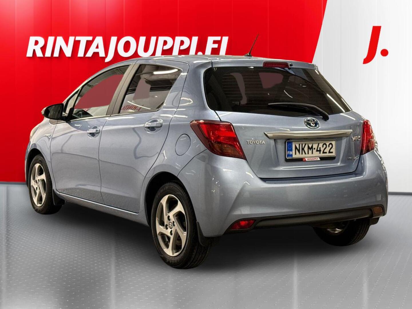 TOYOTA Yaris 2016