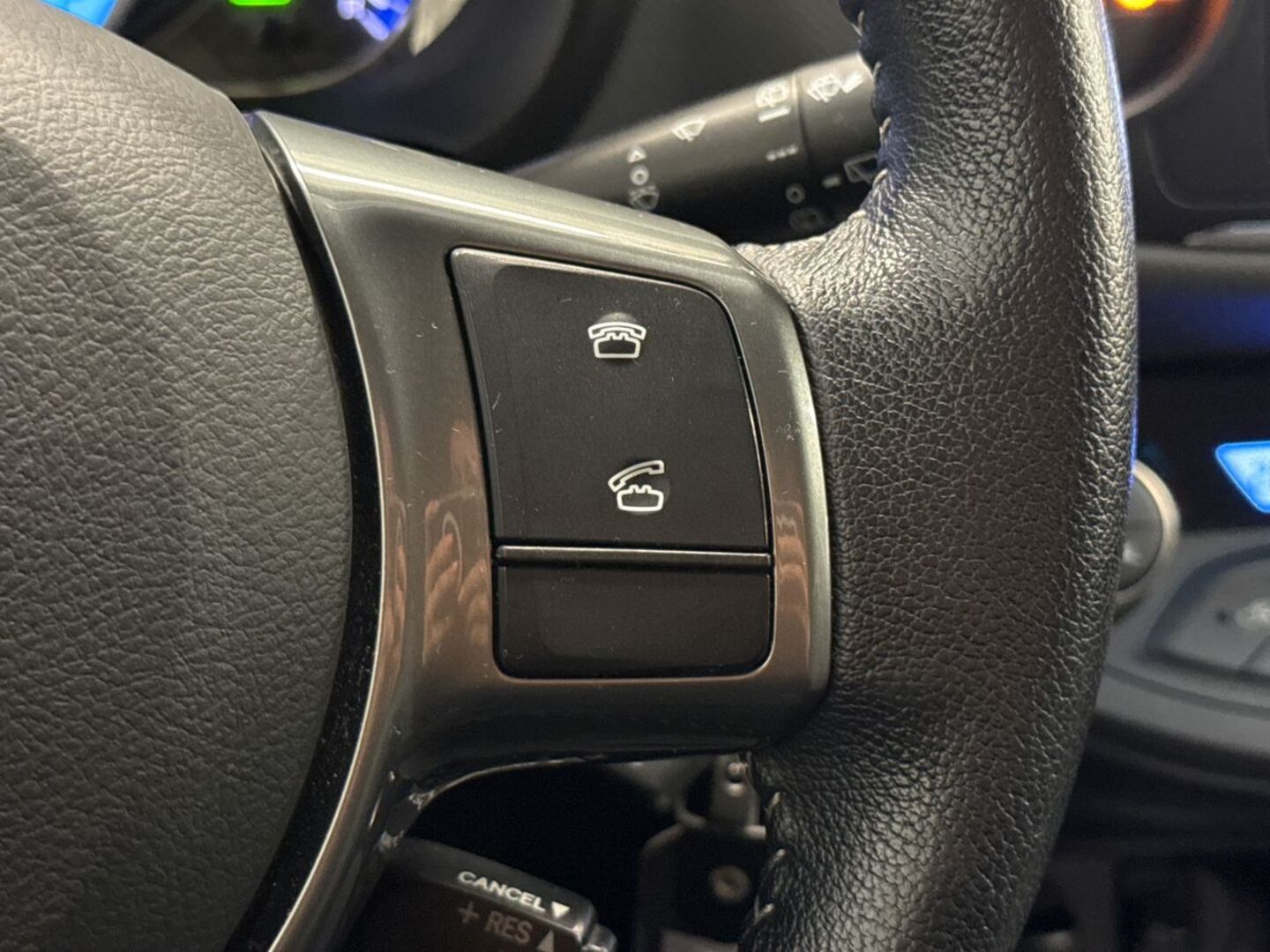 TOYOTA Yaris 2016