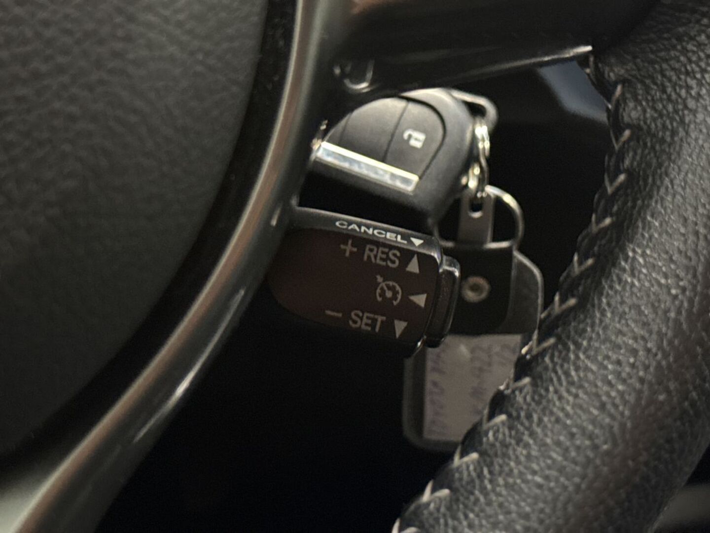 TOYOTA Yaris 2016