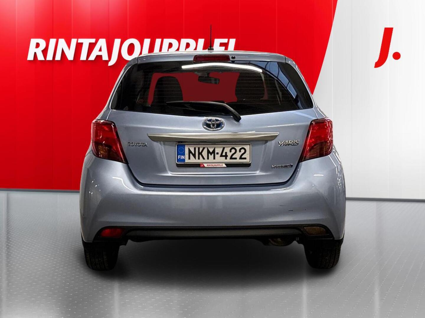 TOYOTA Yaris 2016