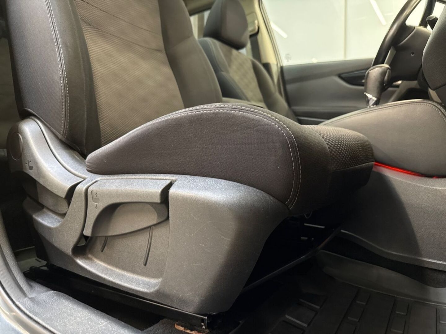 NISSAN Qashqai 2017
