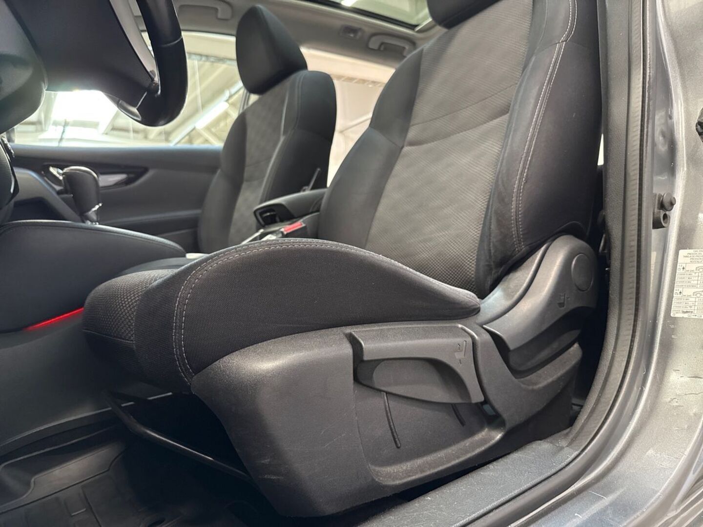 NISSAN Qashqai 2017
