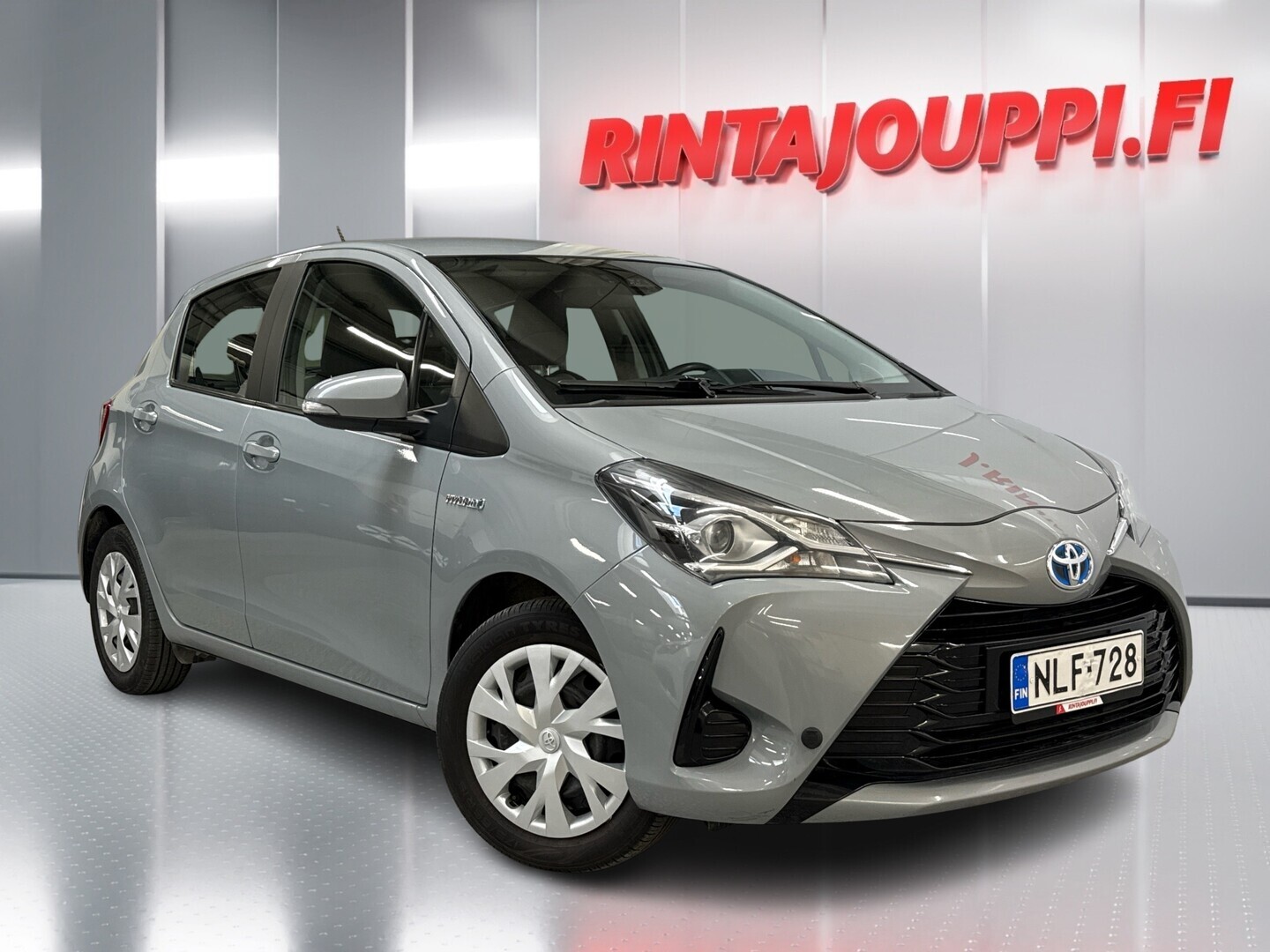 TOYOTA Yaris 2018
