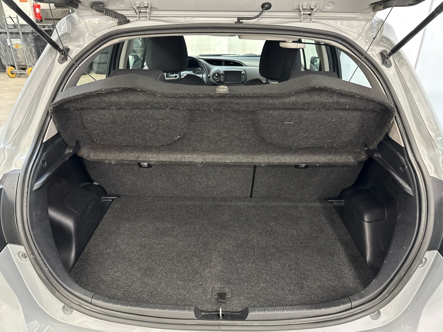 TOYOTA Yaris 2018