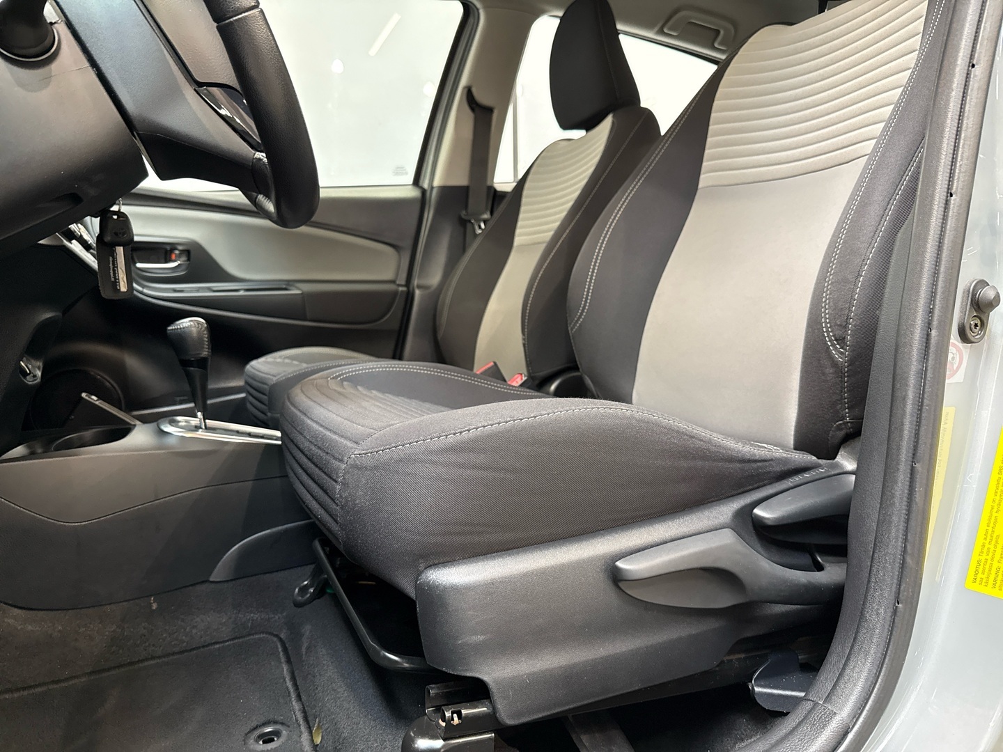TOYOTA Yaris 2018