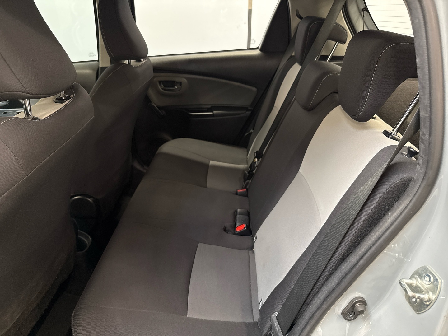TOYOTA Yaris 2018