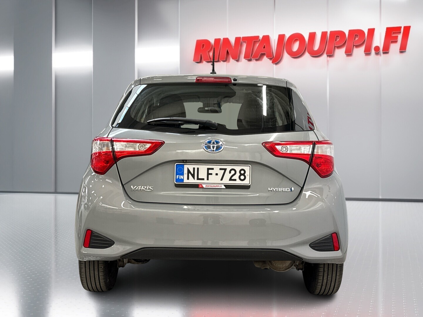 TOYOTA Yaris 2018
