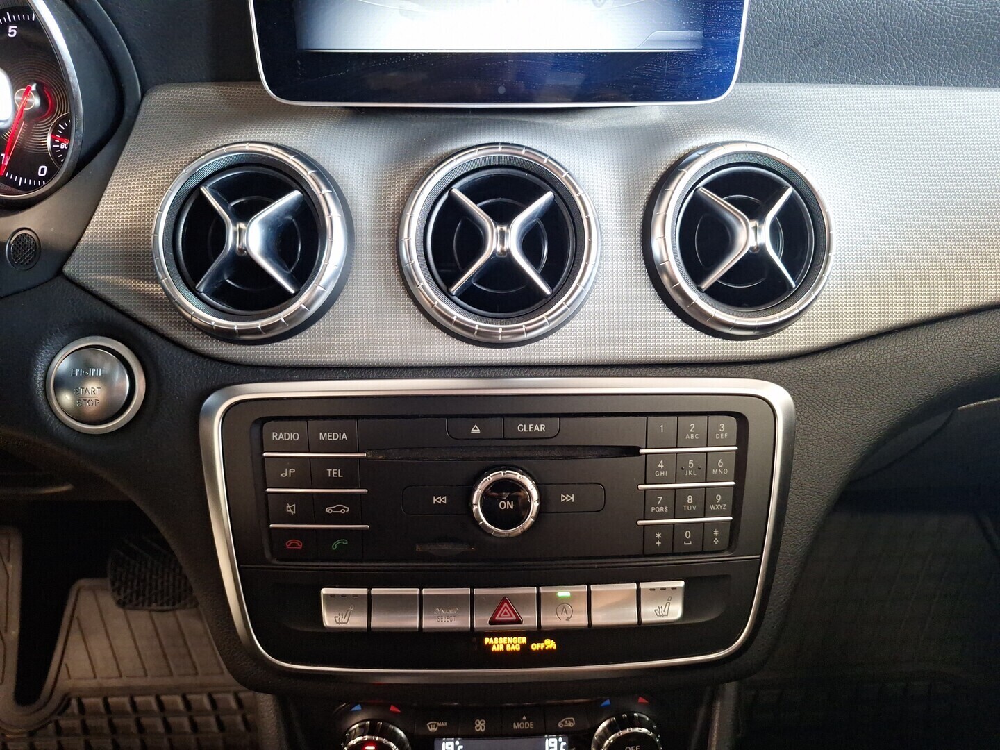 MERCEDES-BENZ CLA 2018