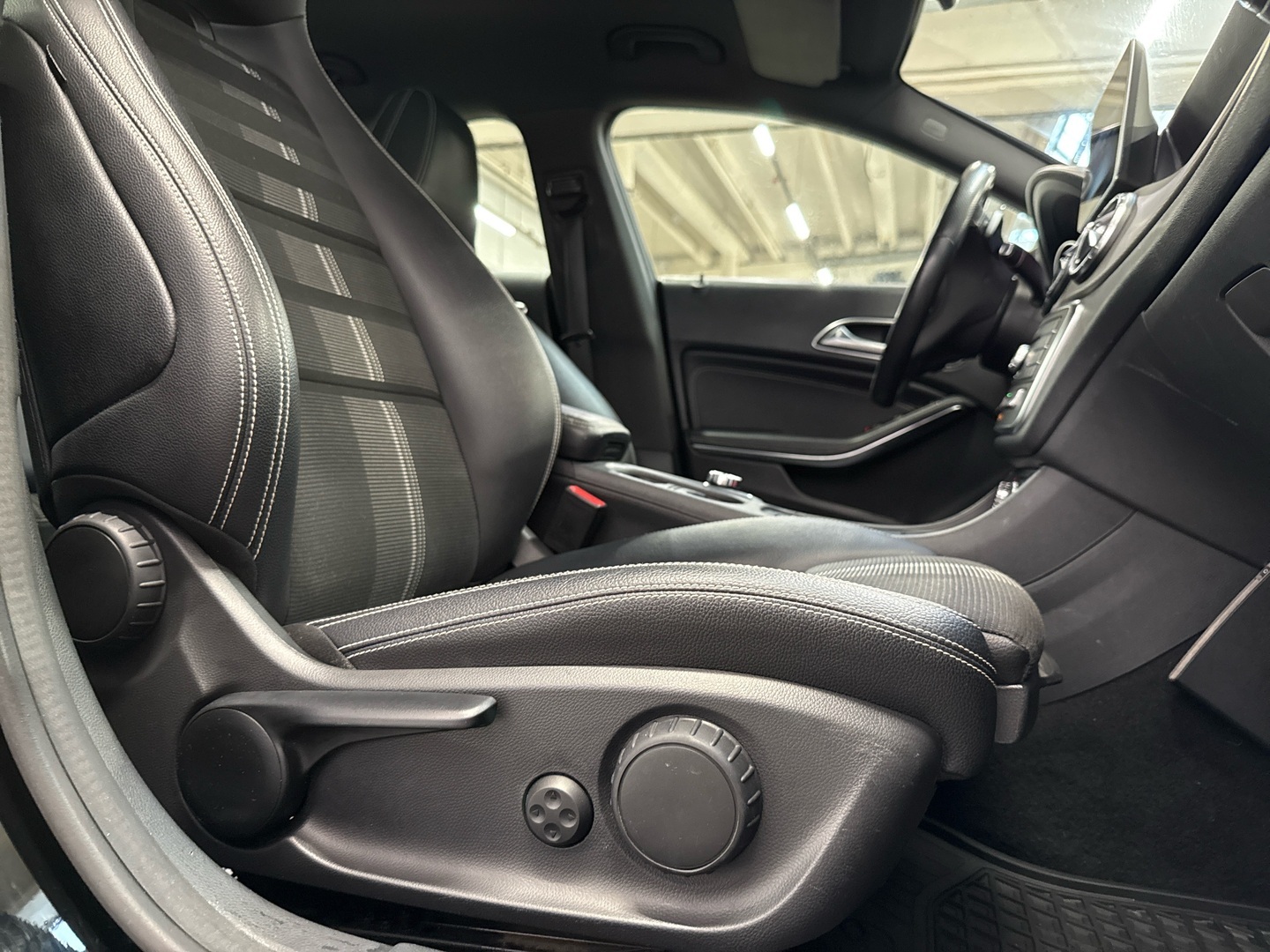 MERCEDES-BENZ CLA 2018