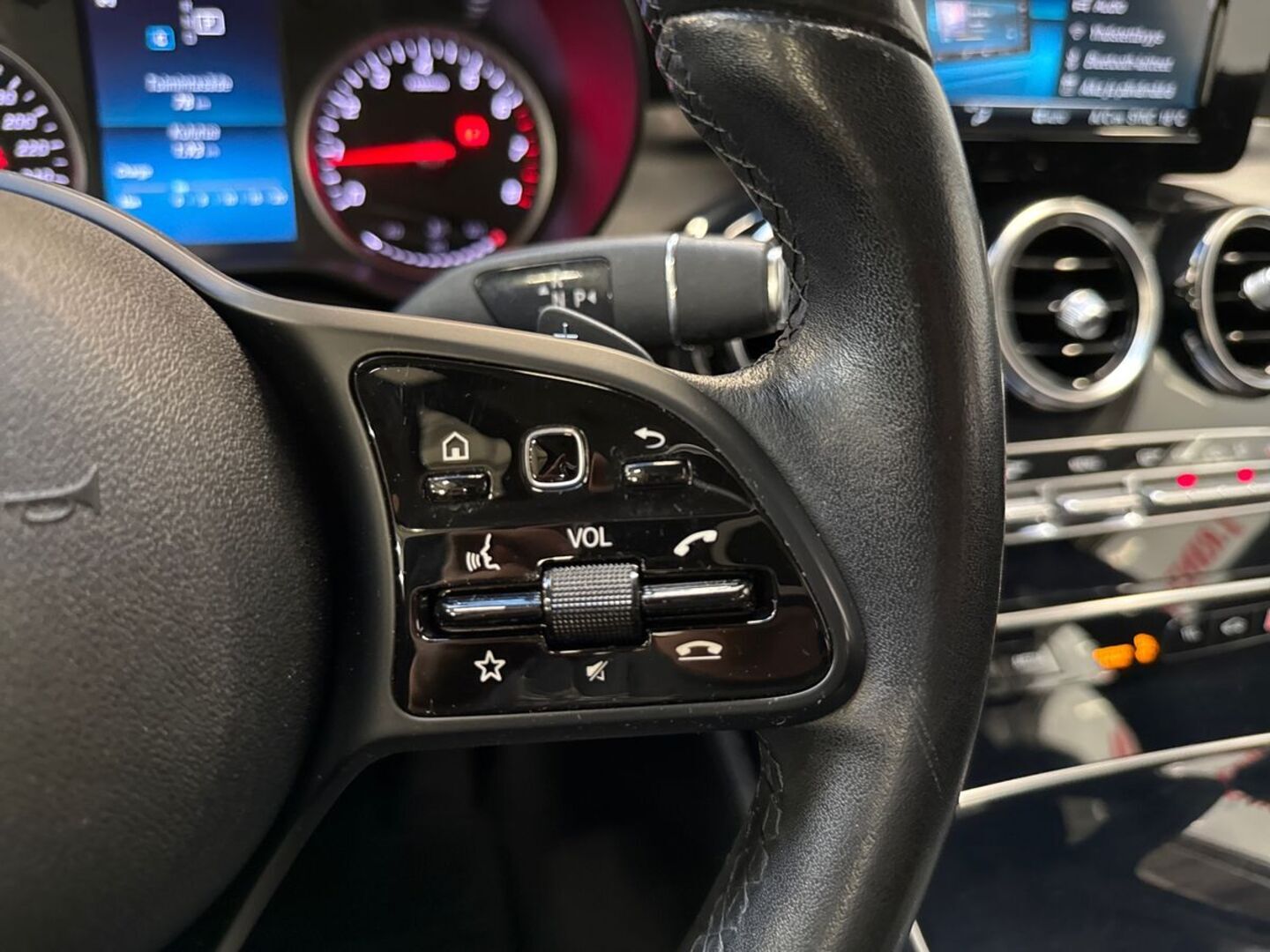 MERCEDES-BENZ C 2018