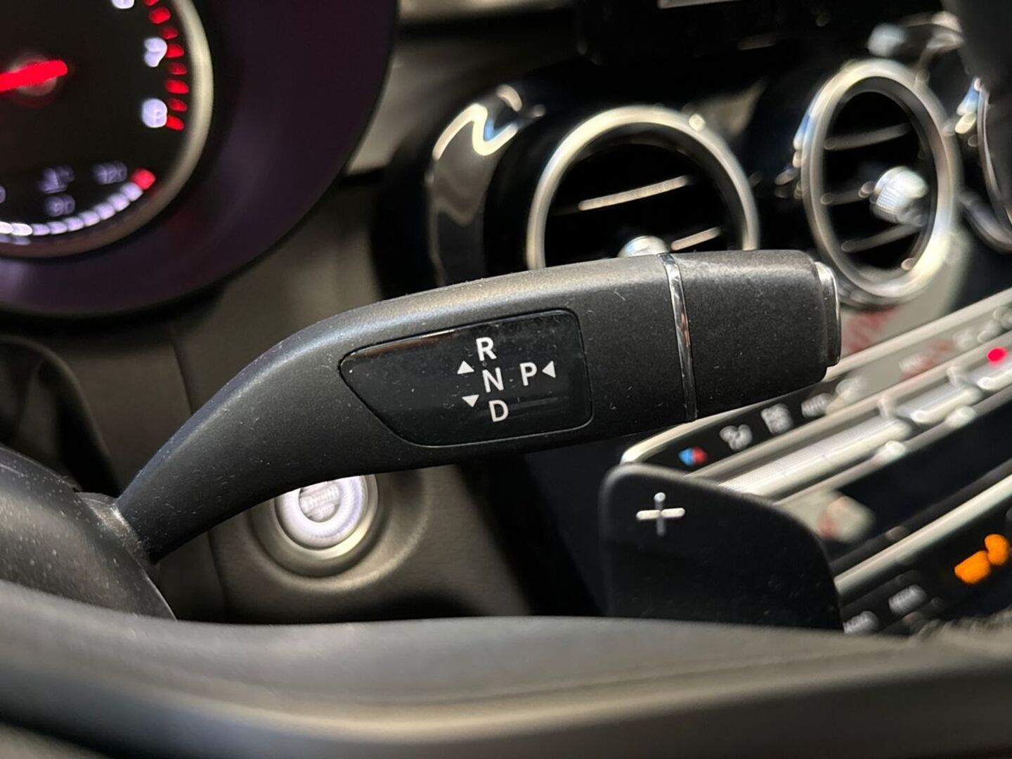 MERCEDES-BENZ C 2018