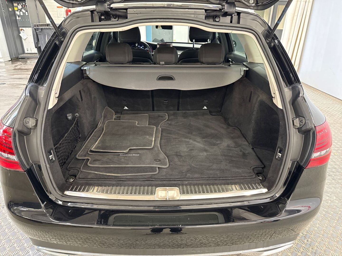 MERCEDES-BENZ C 2018