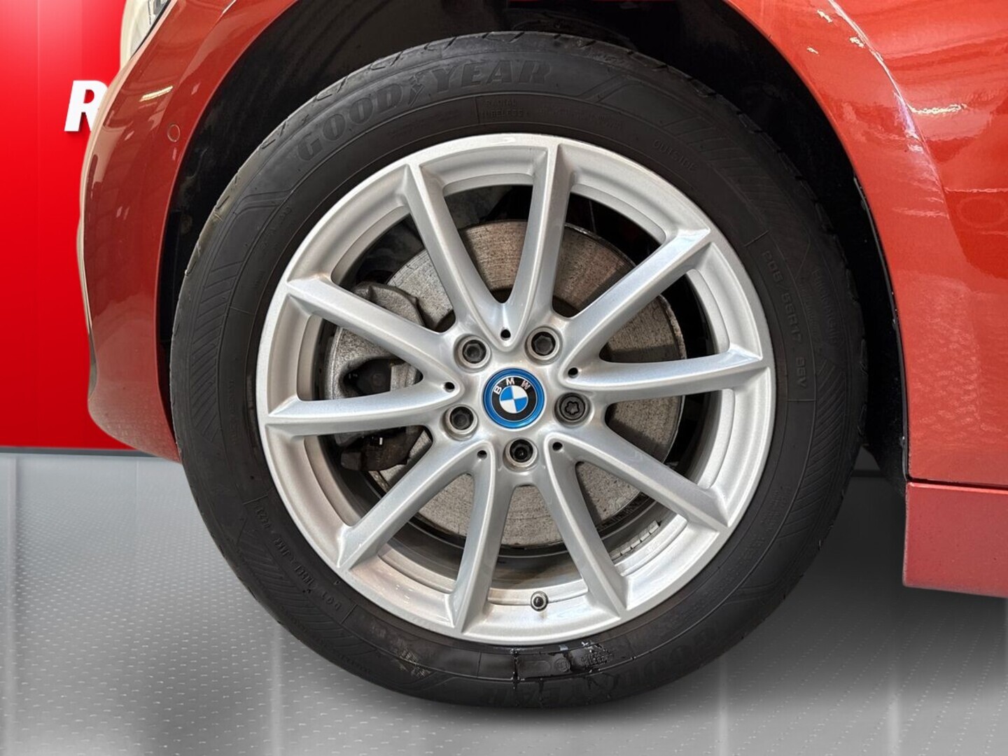 BMW 225 2019