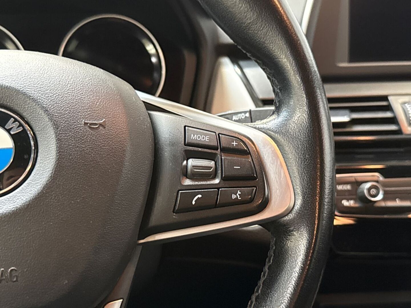 BMW 225 2019