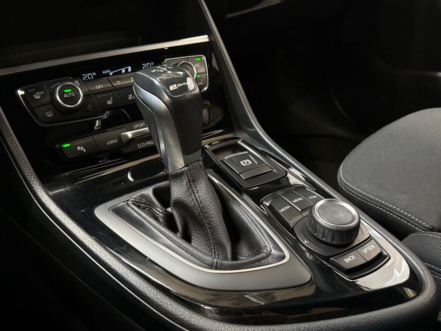 BMW 225 2019