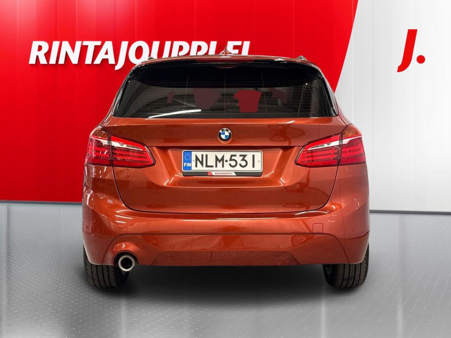 BMW 225 2019