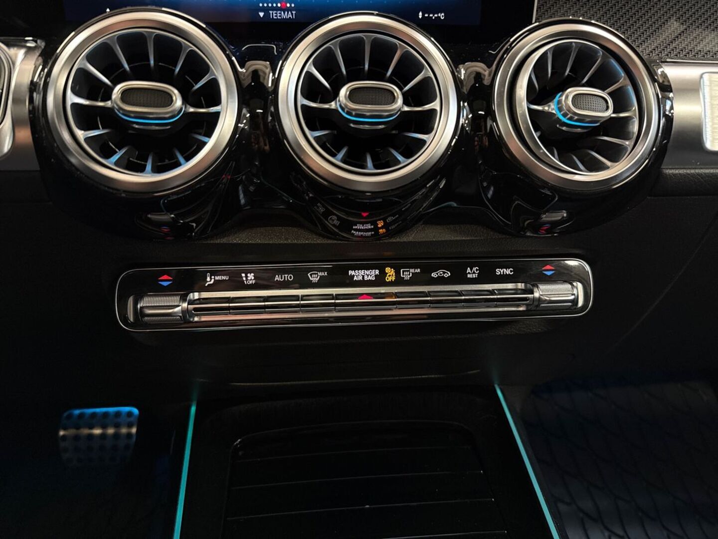 MERCEDES-BENZ GLB 2020