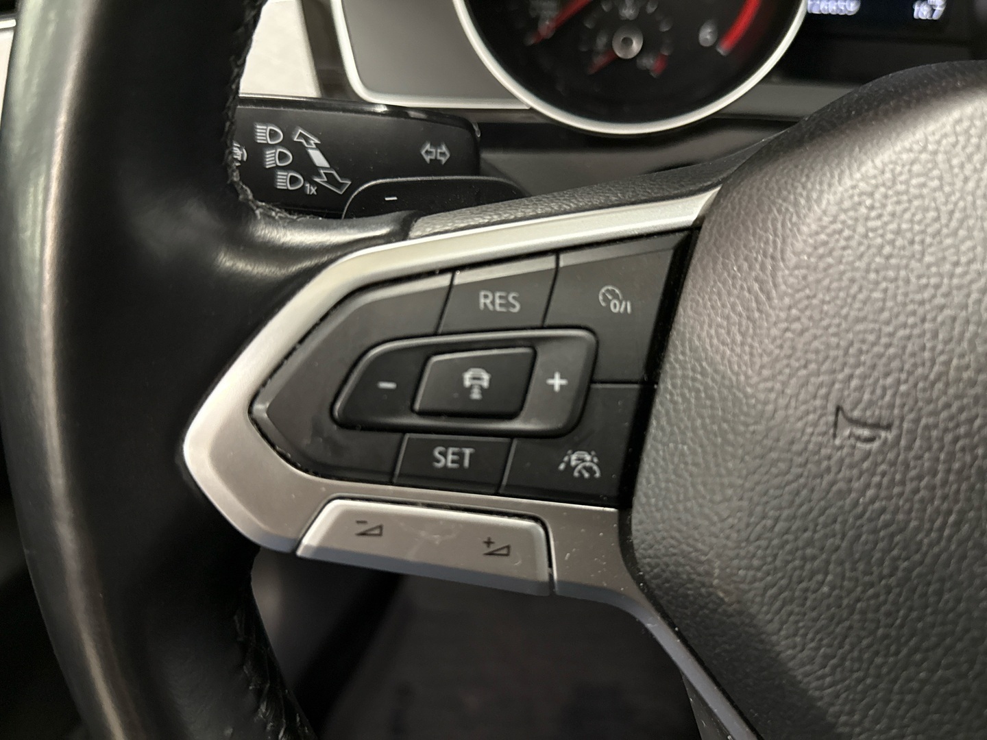 VOLKSWAGEN Passat 2019