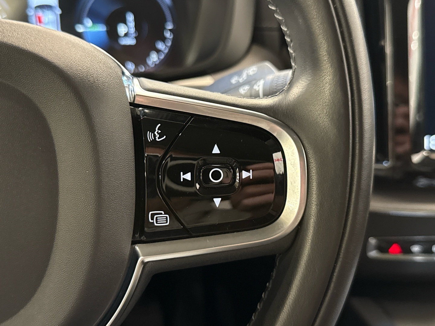 VOLVO XC60 2020