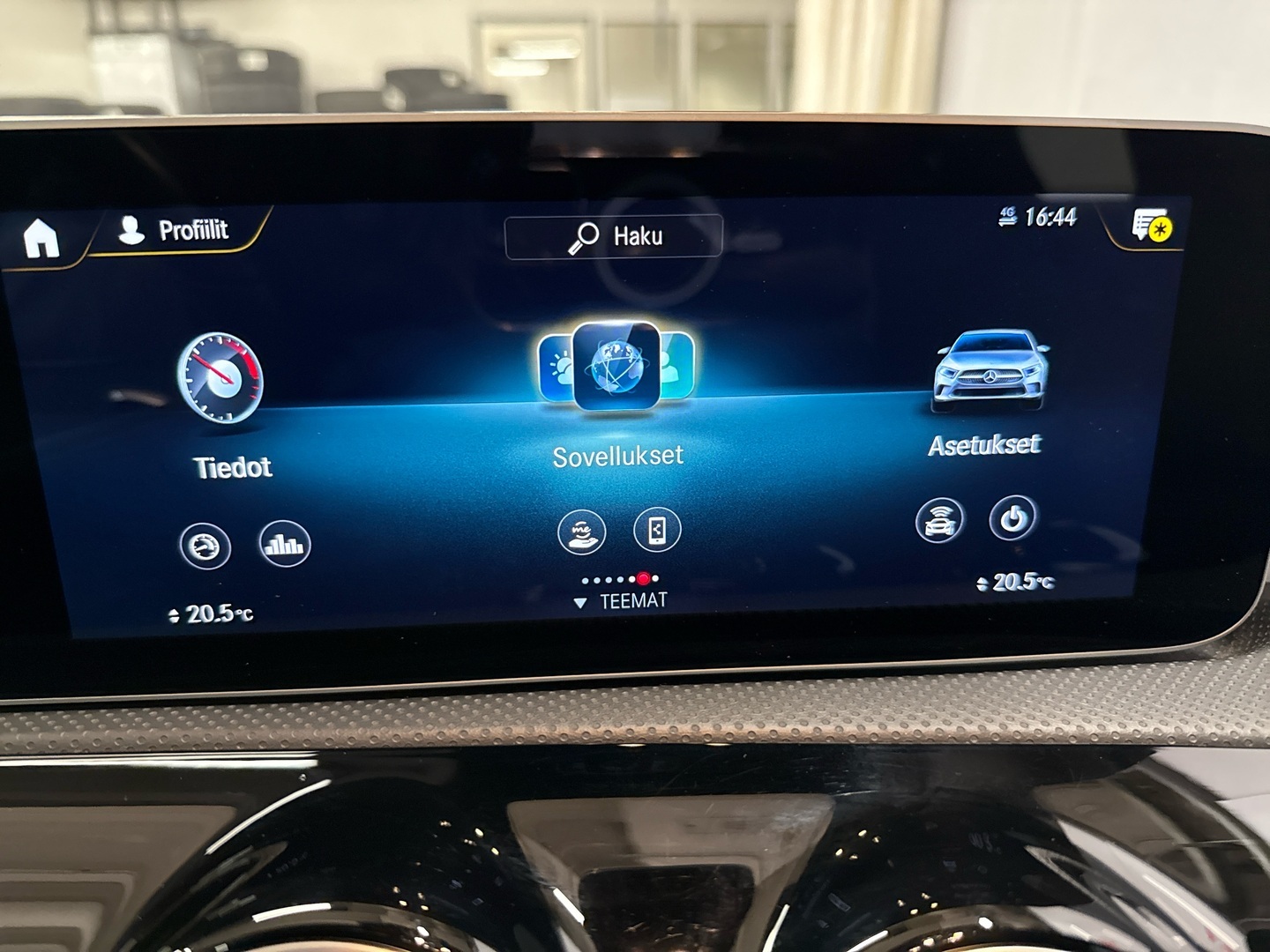 MERCEDES-BENZ A 2019