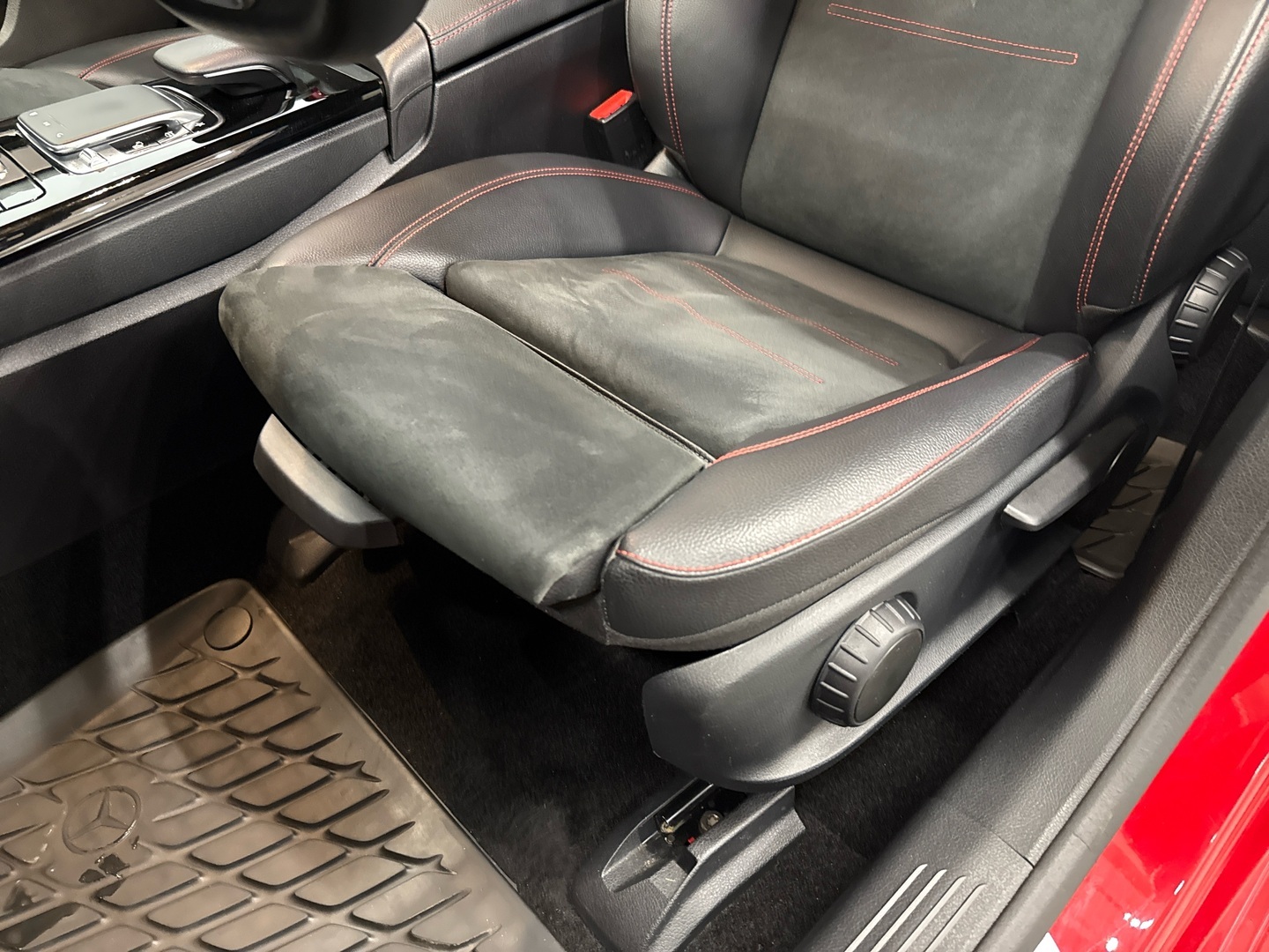 MERCEDES-BENZ A 2019