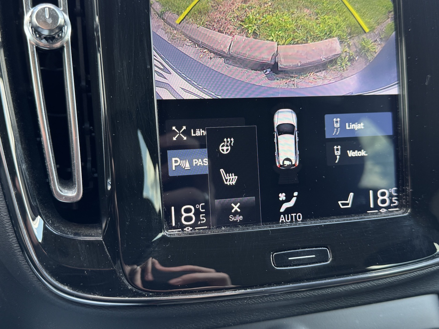 VOLVO XC40 2020