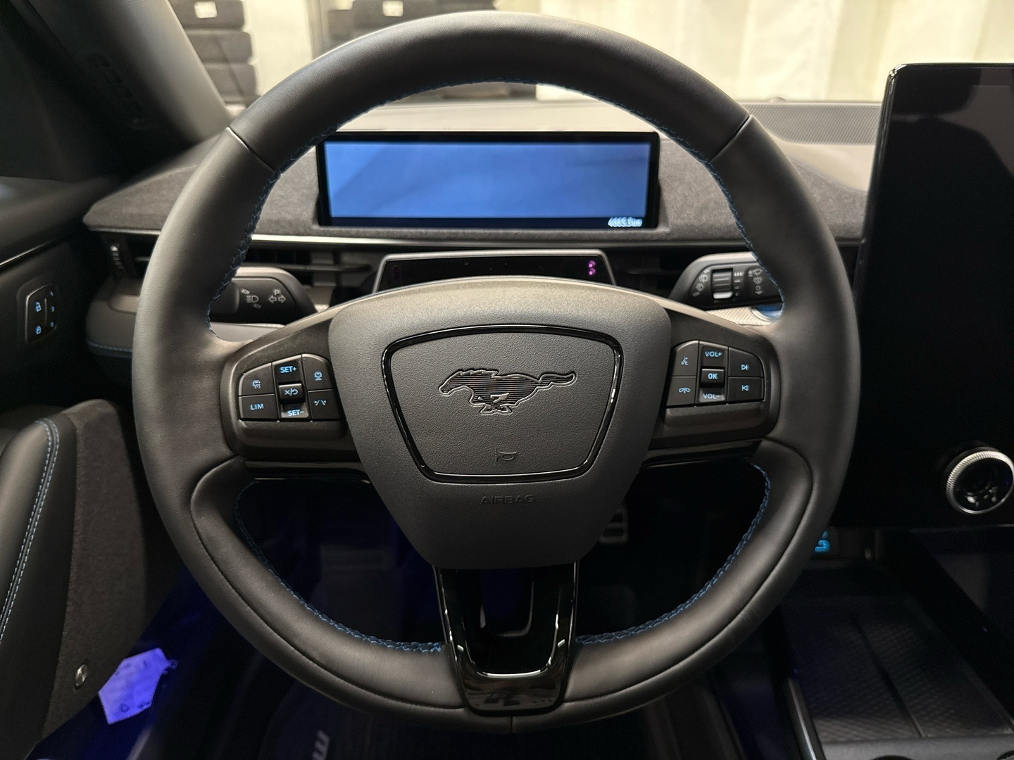 FORD Mustang Mach-E 2021