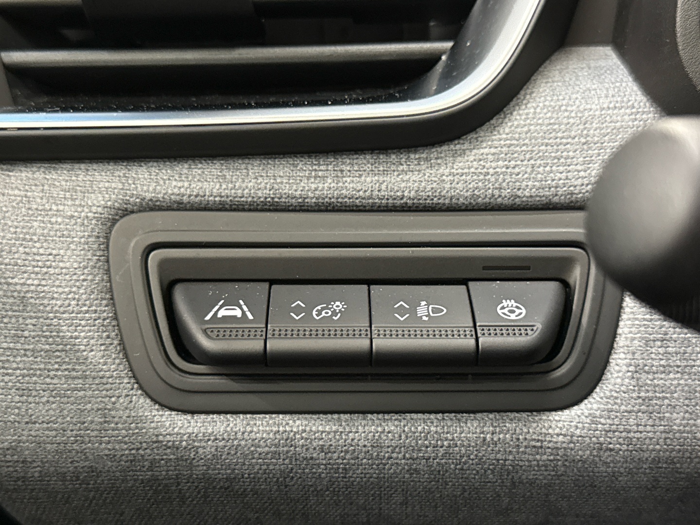 MITSUBISHI Colt 2024