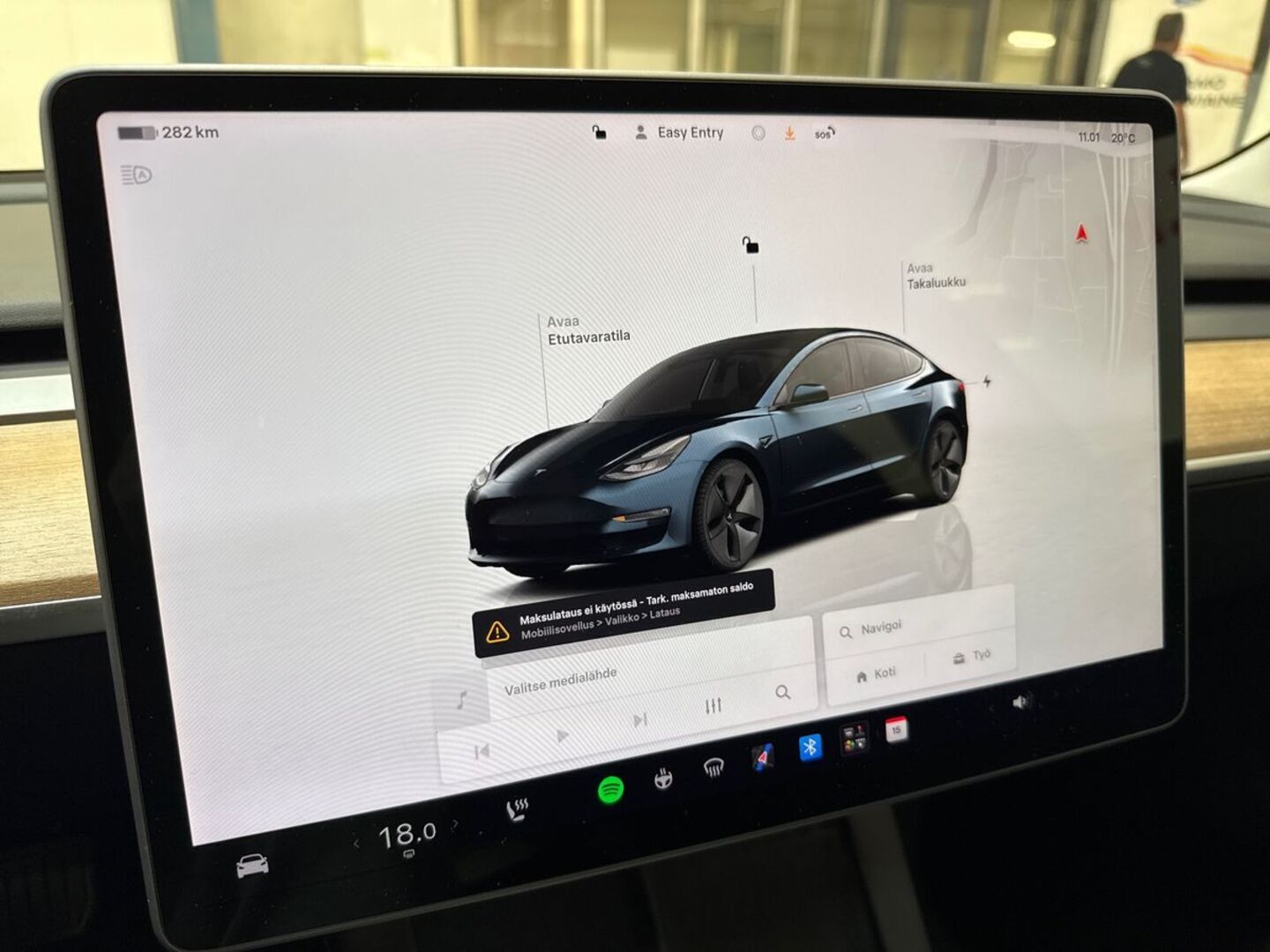 TESLA Model 3 2022