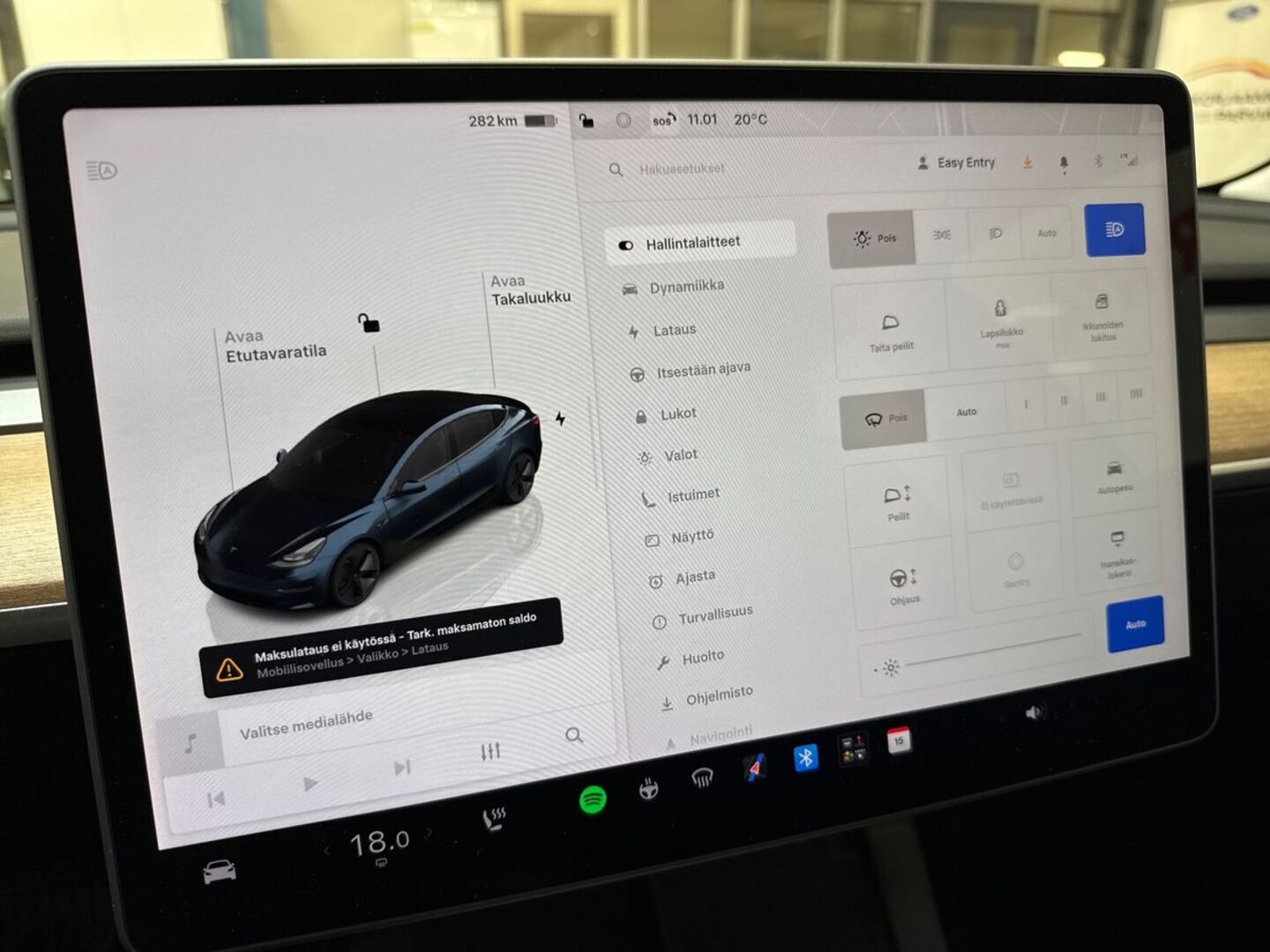 TESLA Model 3 2022