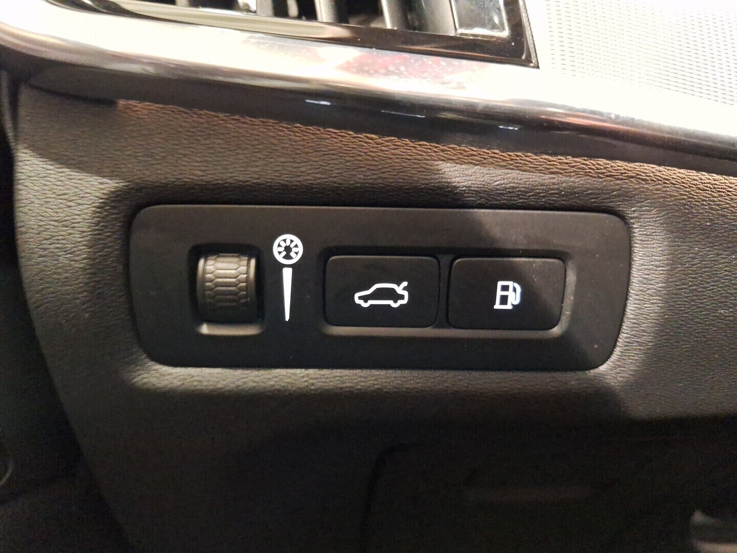 VOLVO V90 2022