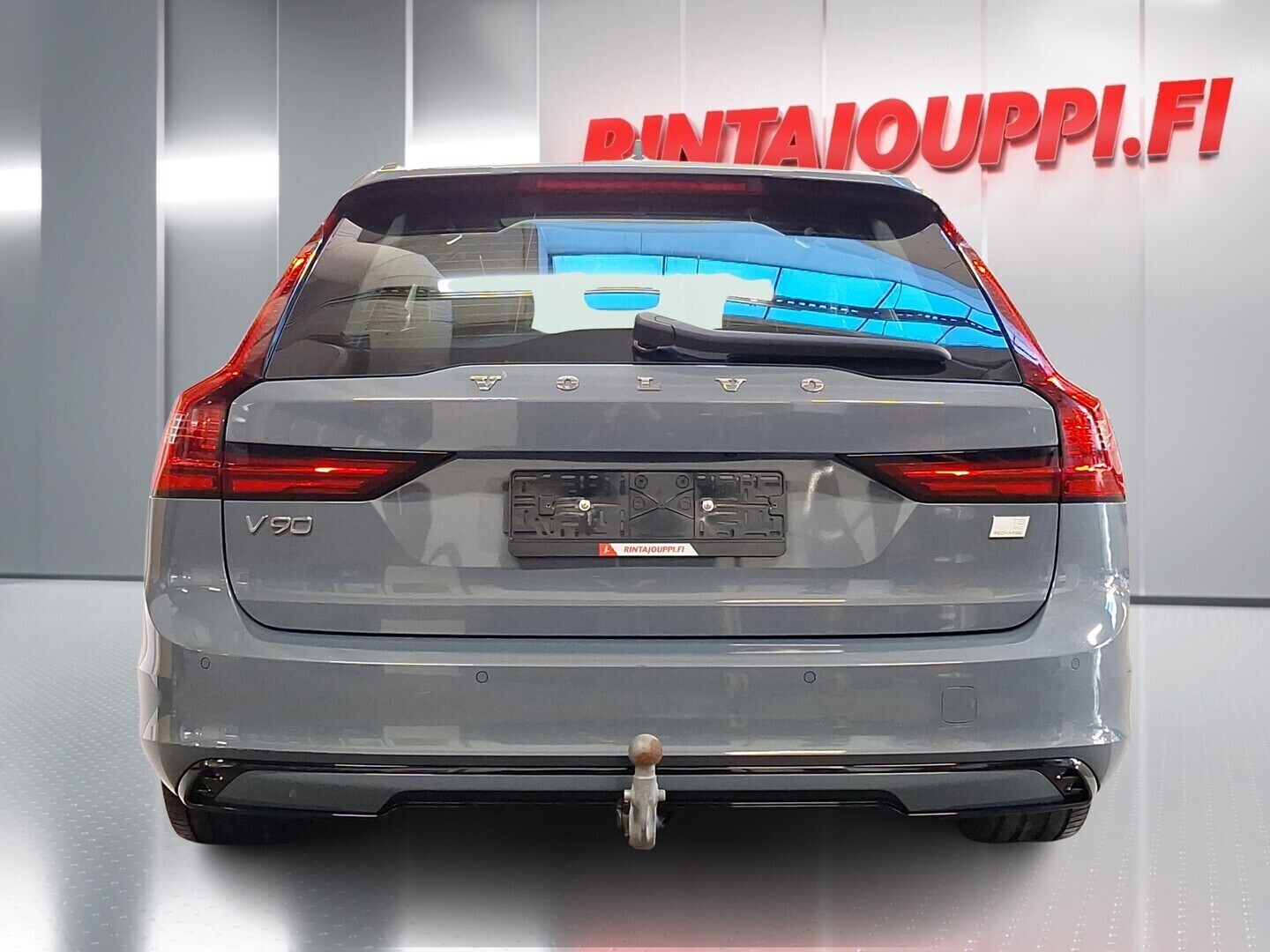 VOLVO V90 2022