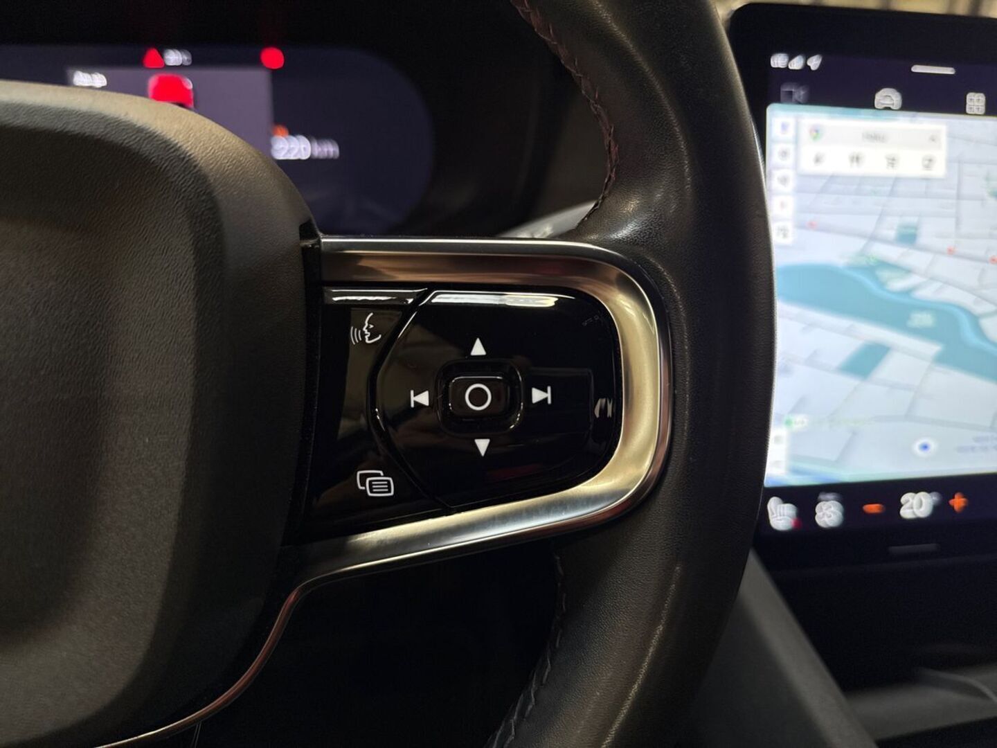 POLESTAR 2 2023