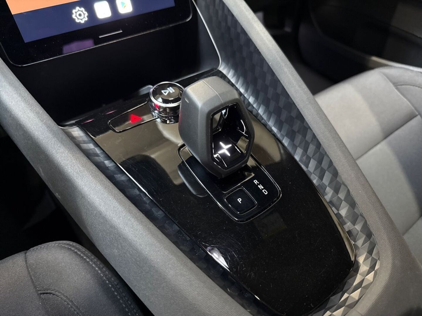 POLESTAR 2 2023