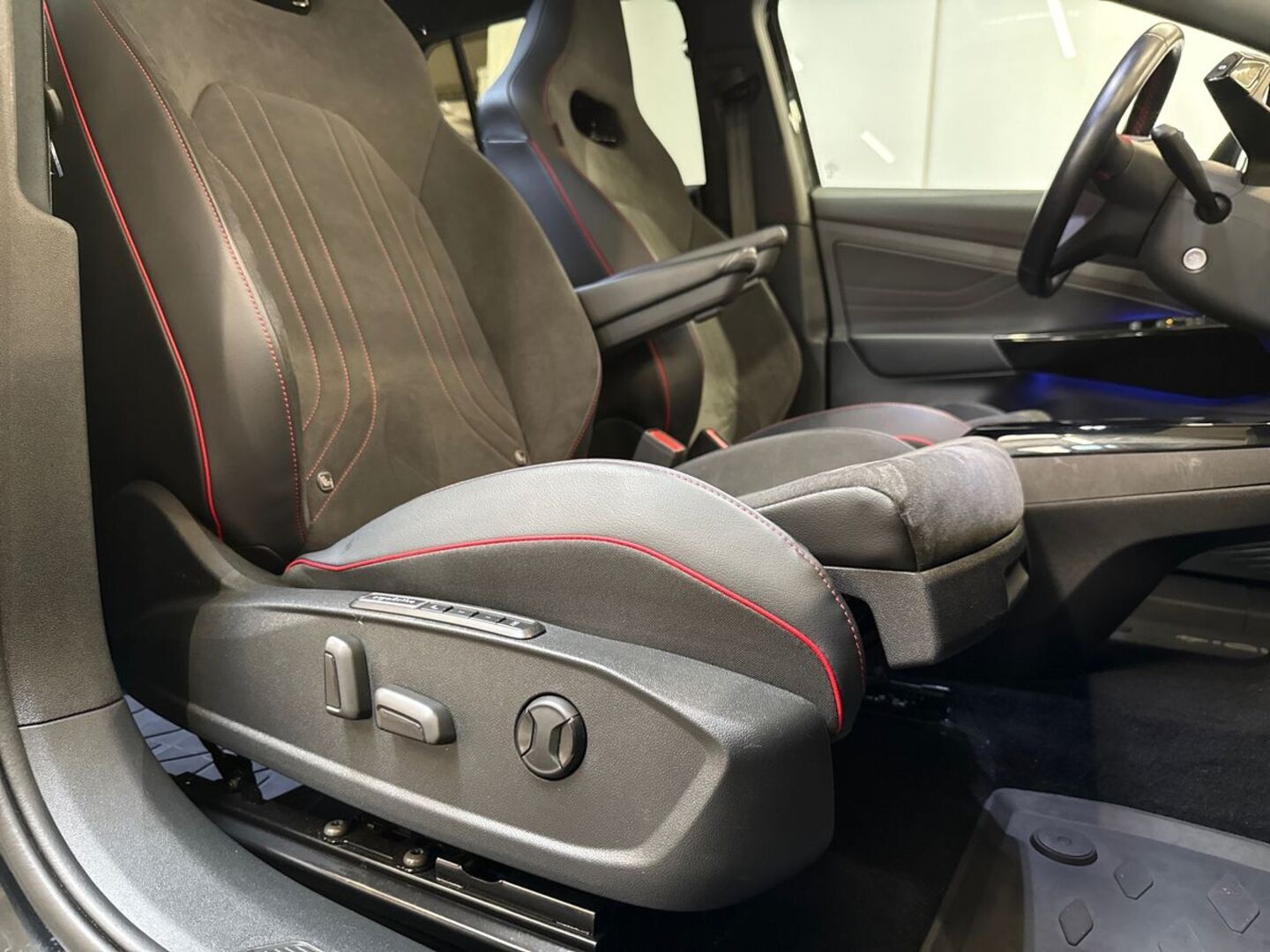 VOLKSWAGEN ID.4 2023