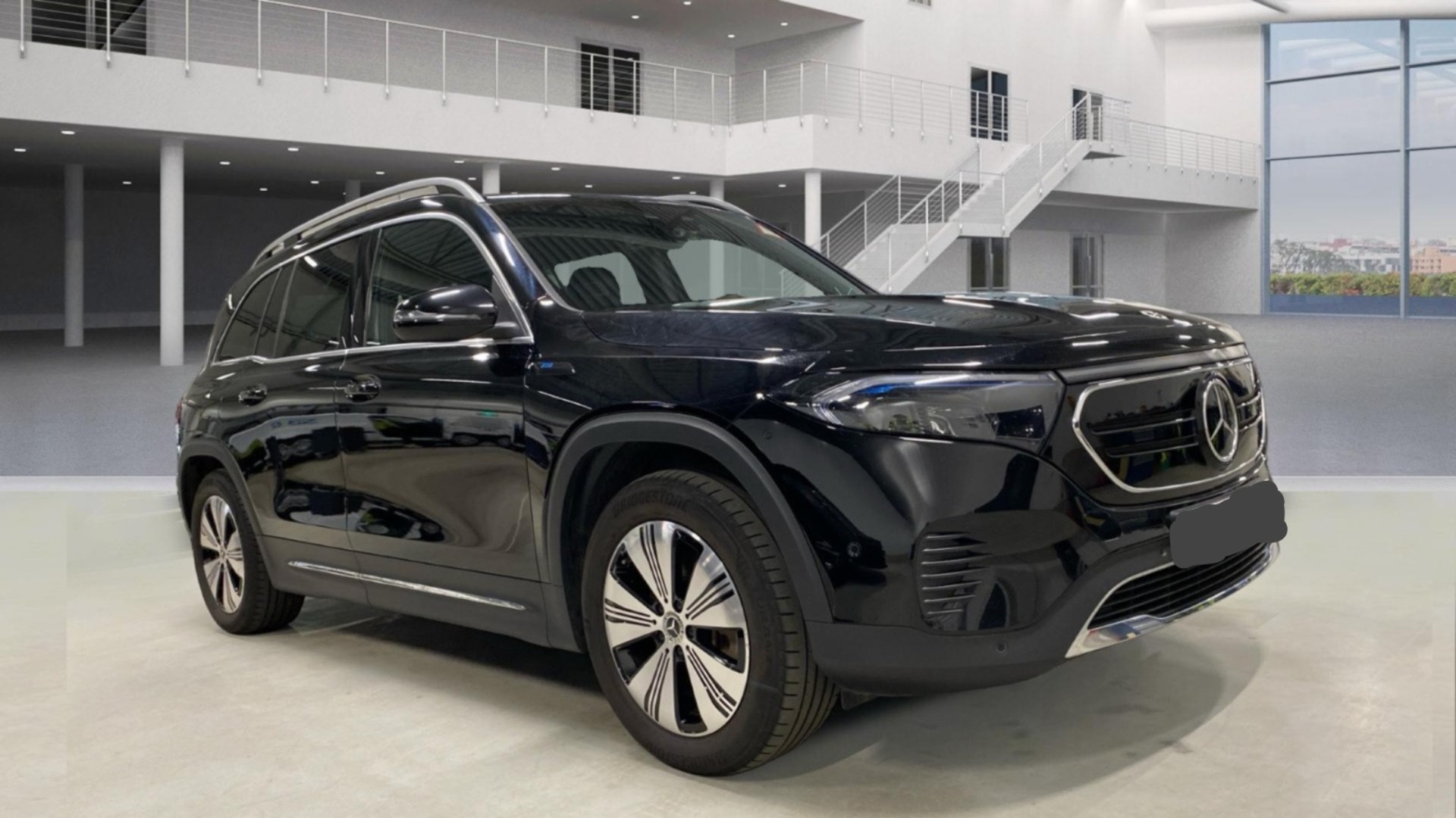 MERCEDES-BENZ EQB 2023
