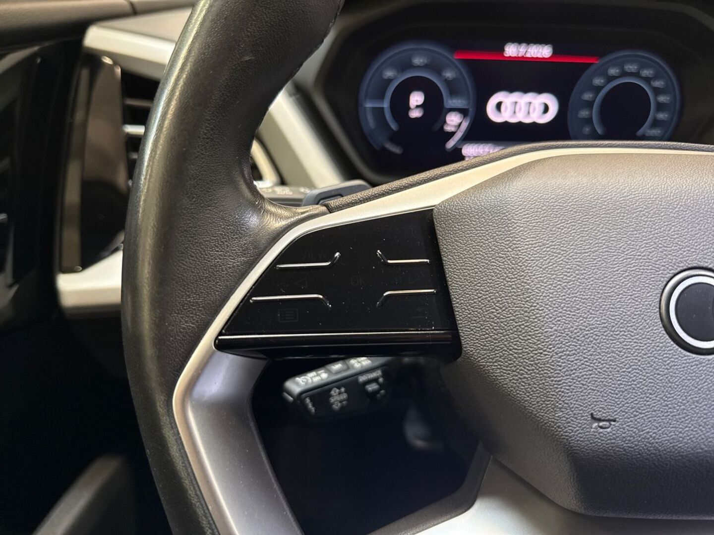 AUDI Q4 e-tron 2023