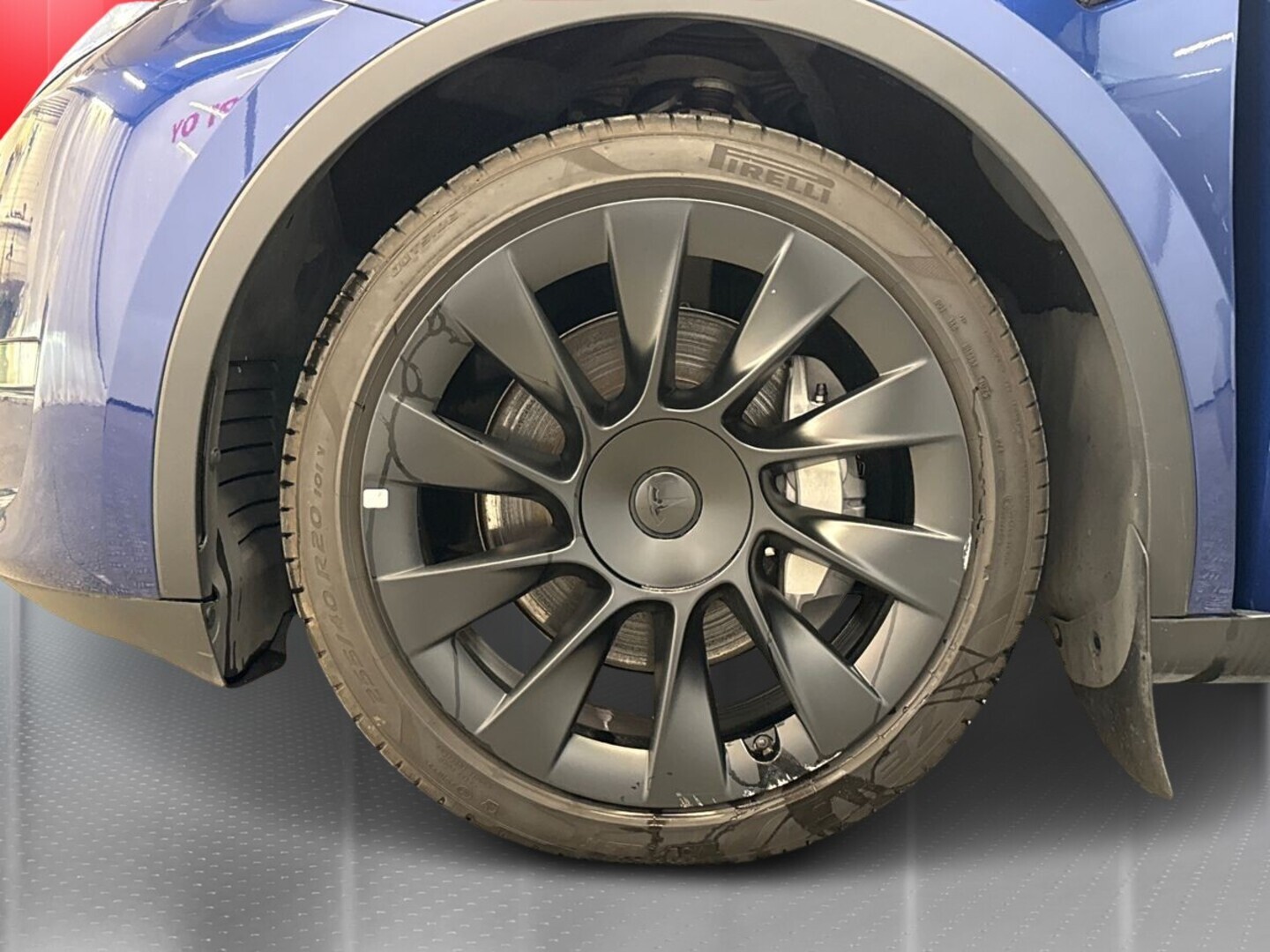 TESLA Model Y 2023