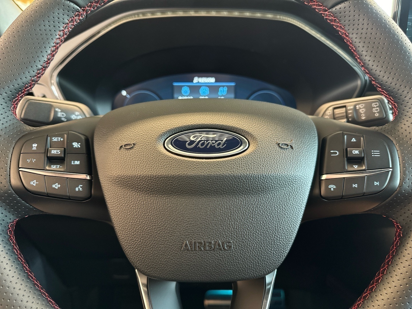 FORD Kuga 2026