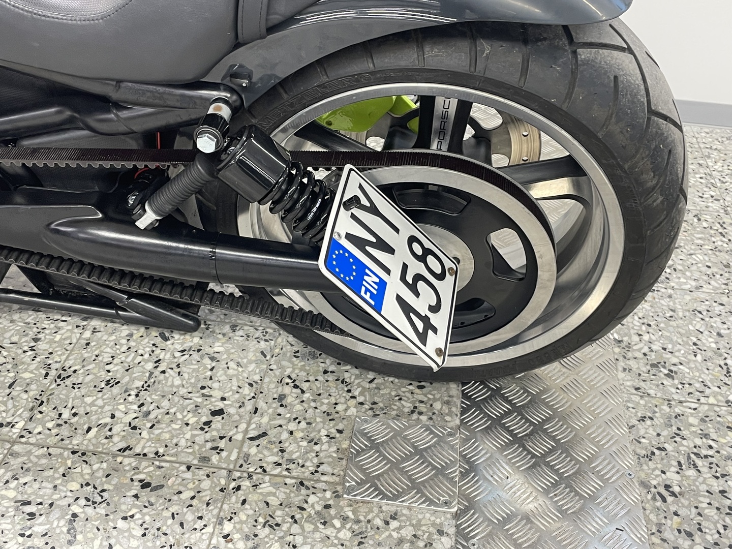 HARLEY-DAVIDSON VRSC 2002