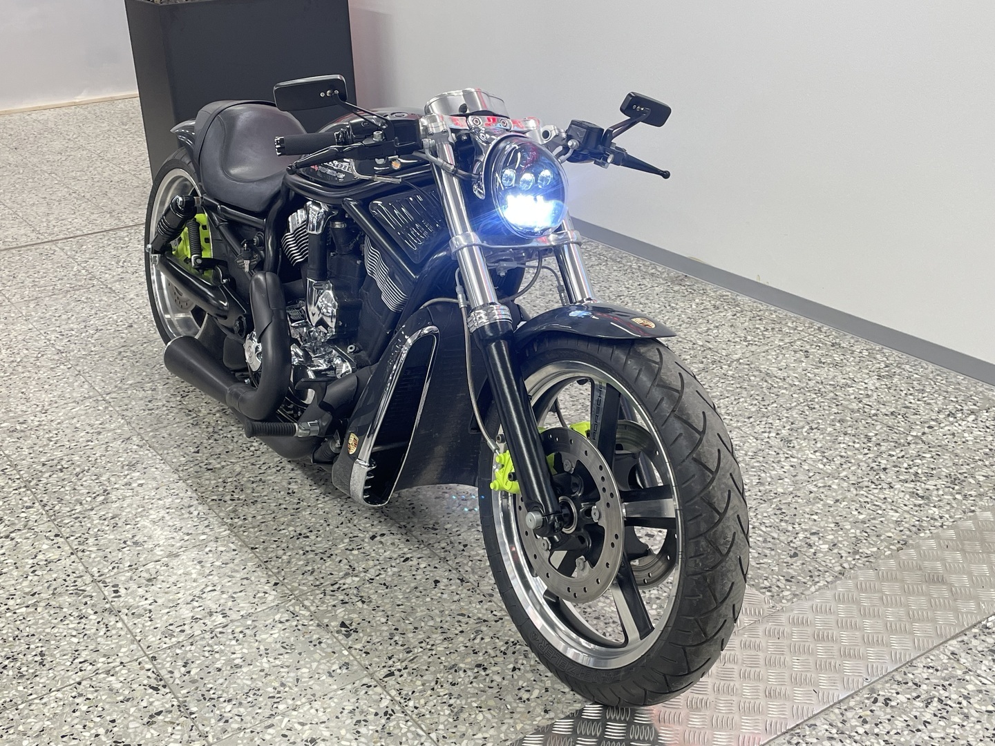 HARLEY-DAVIDSON VRSC 2002