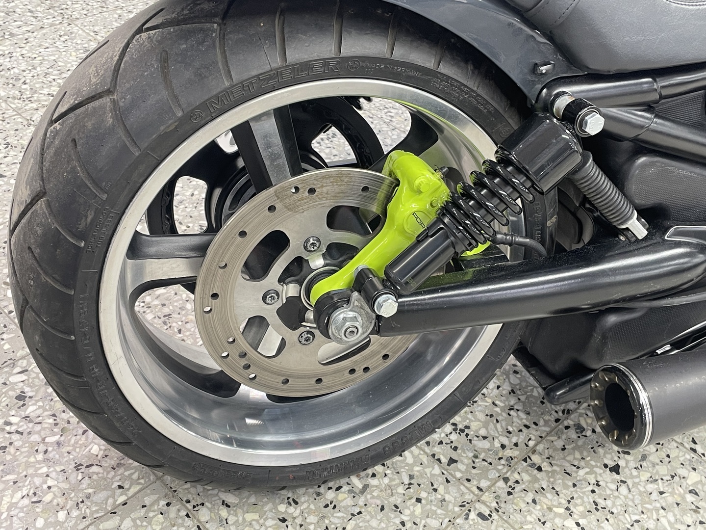 HARLEY-DAVIDSON VRSC 2002