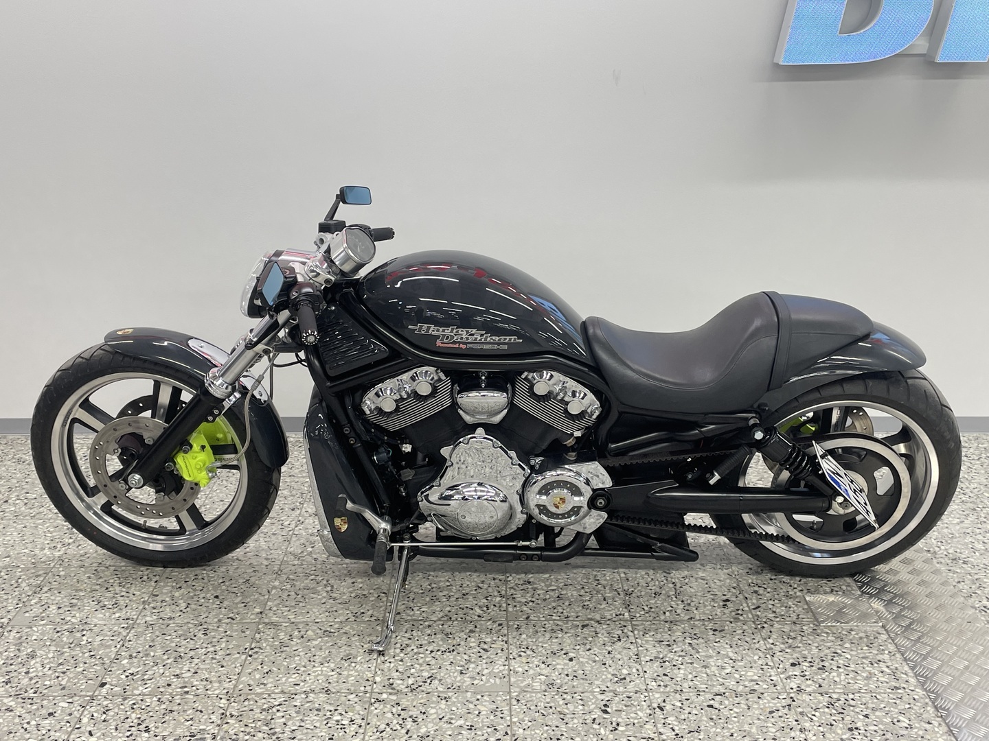 HARLEY-DAVIDSON VRSC 2002