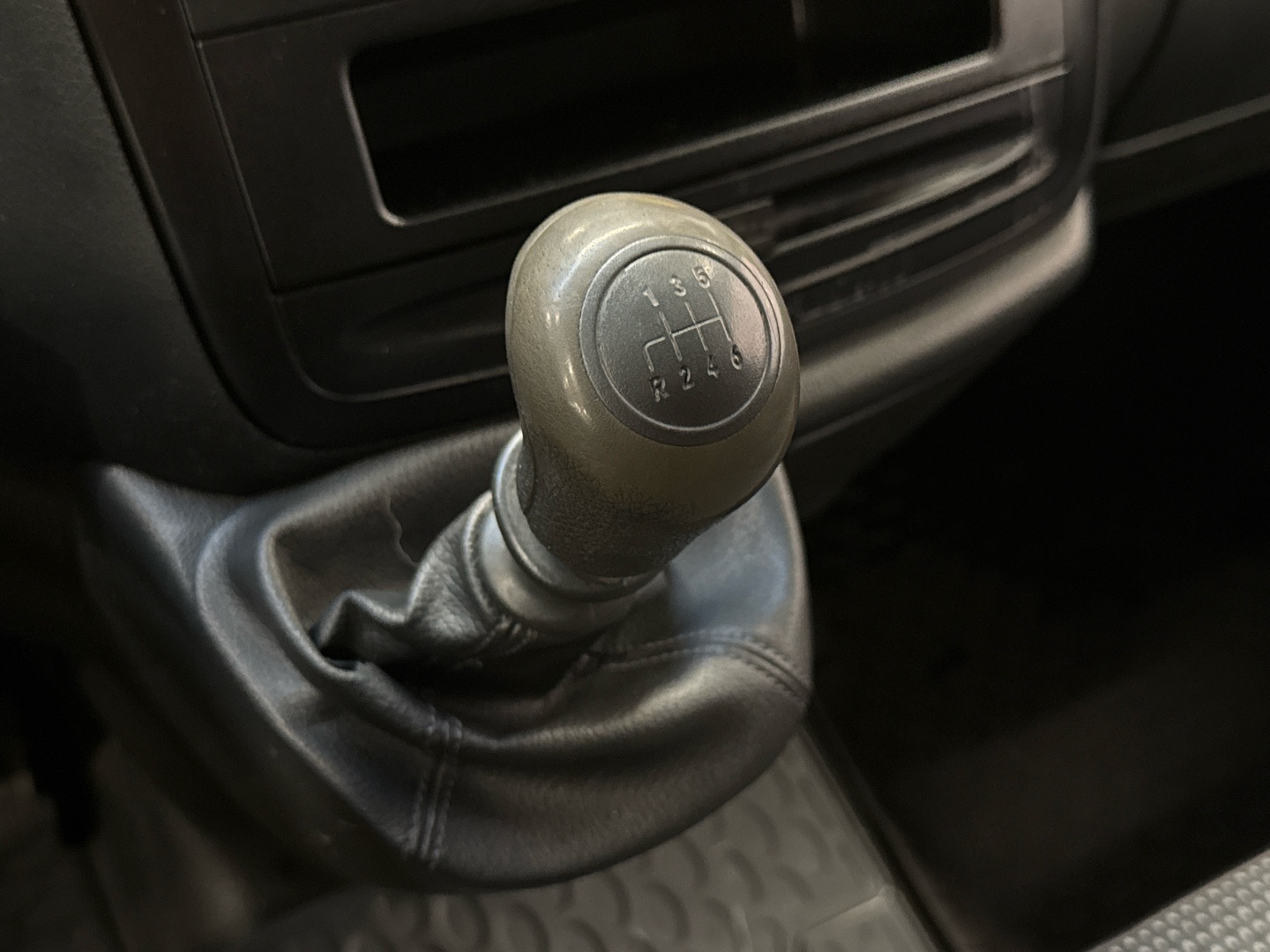 MERCEDES-BENZ Vito 2012