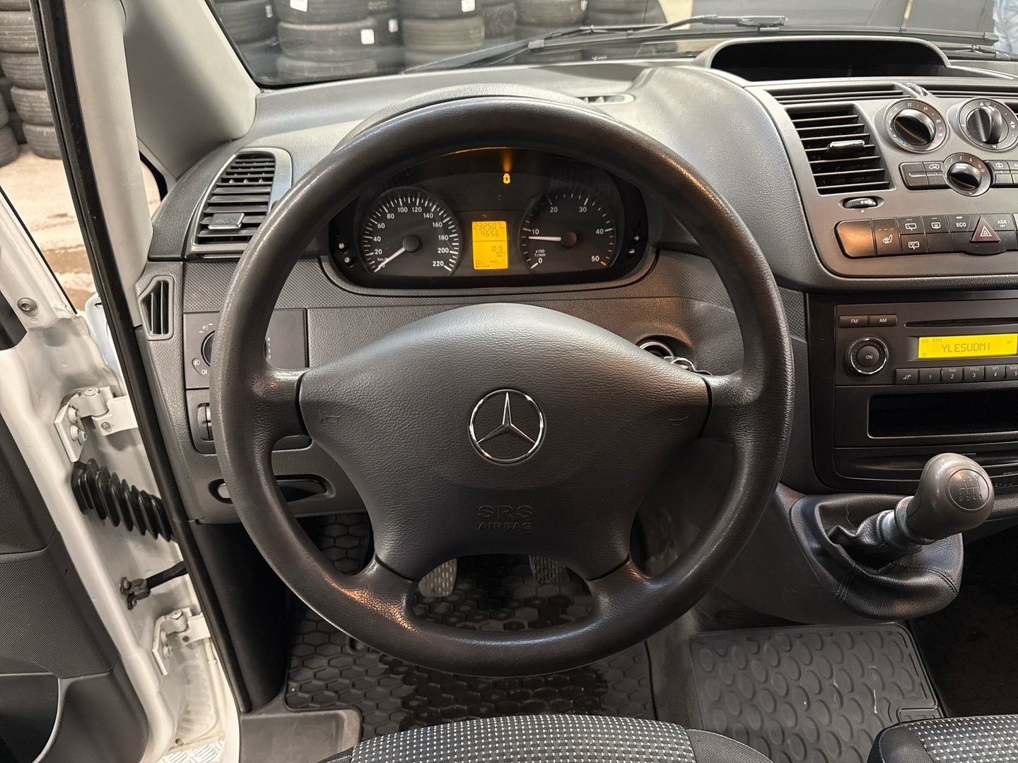 MERCEDES-BENZ Vito 2012