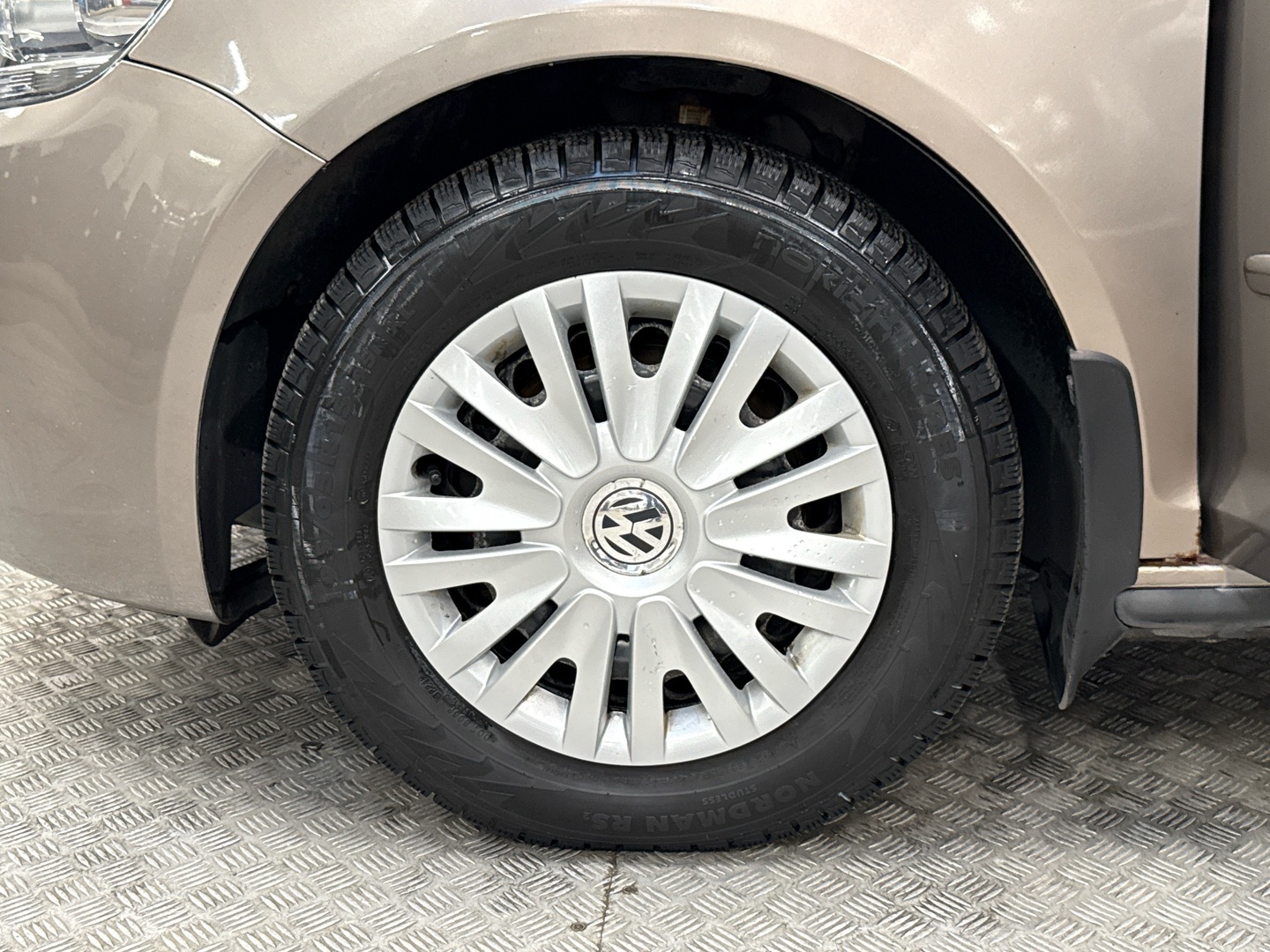 VOLKSWAGEN Golf Plus 2012