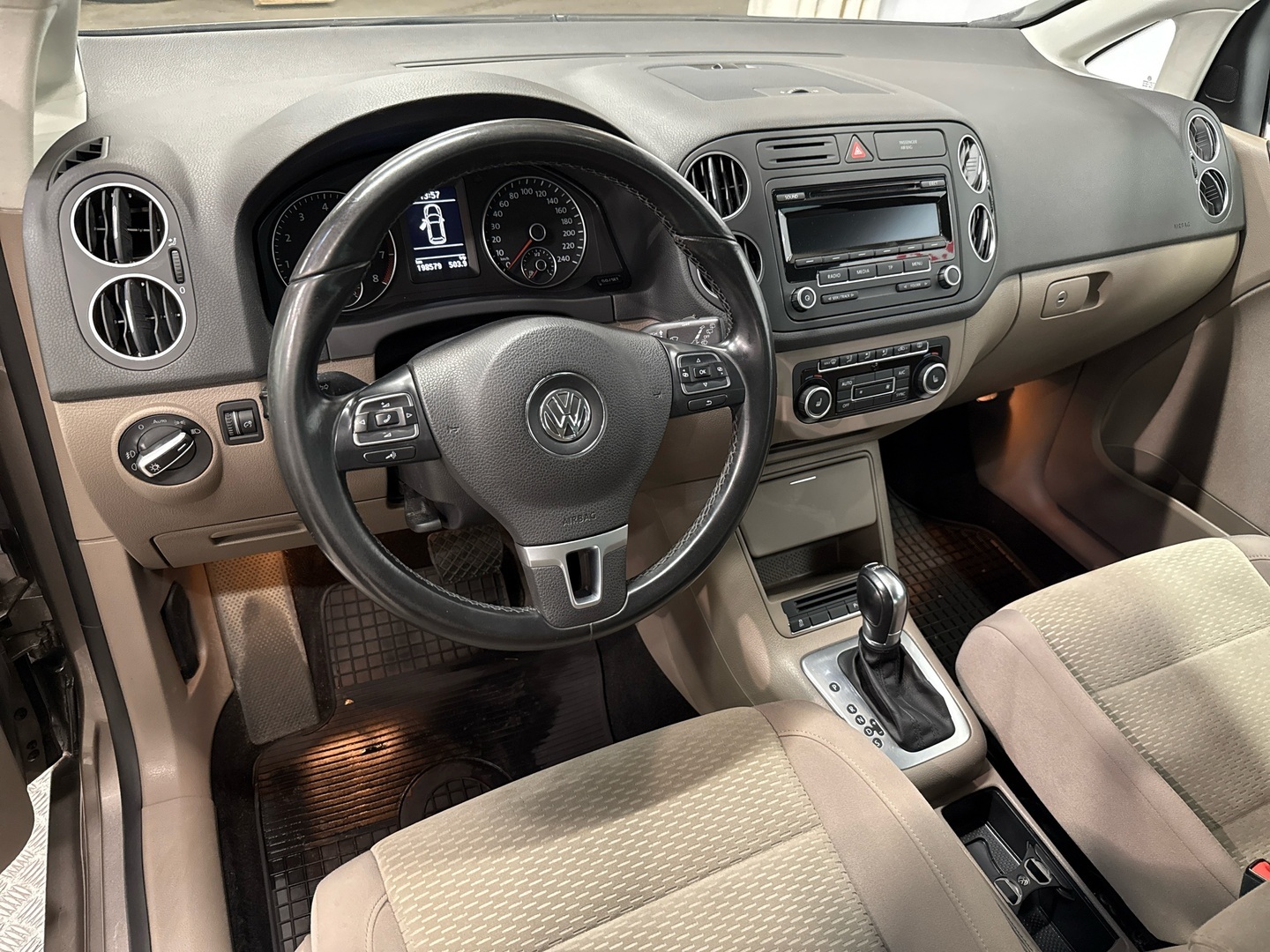 VOLKSWAGEN Golf Plus 2012