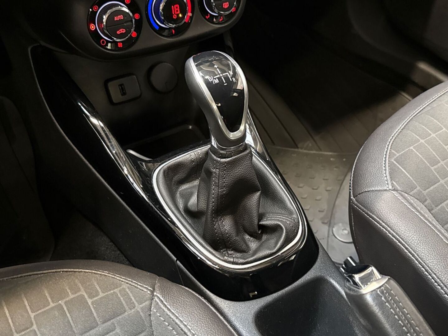 OPEL Corsa 2017